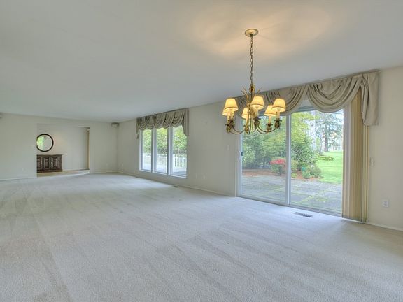 4th image of 7014 Citrine Ln SW