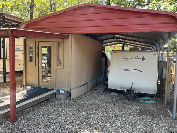 231 White Oak Cir, Yantis, TX 75497