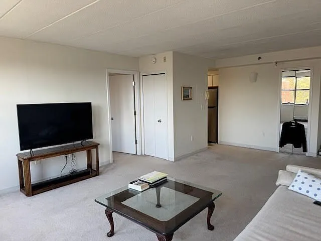 1933 Commonwealth Ave #604 — Photo 3