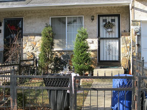 3rd image of 60 Long Pond Ln