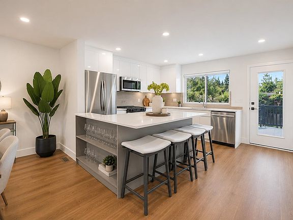 4th image of 12475 208th St