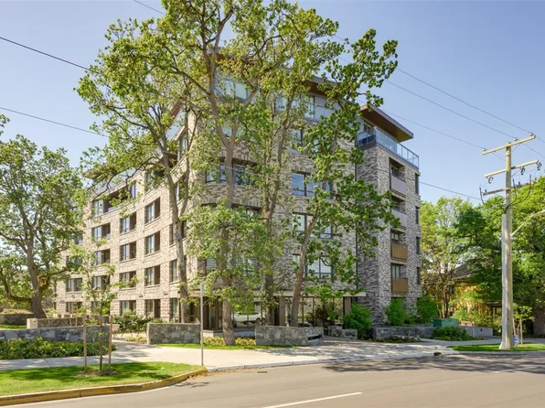 1201 Fort St #211, Victoria, BC V8V 0G1