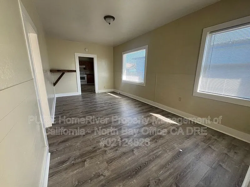 2 bed, 1.0 bath, $1,925 — Photo 4