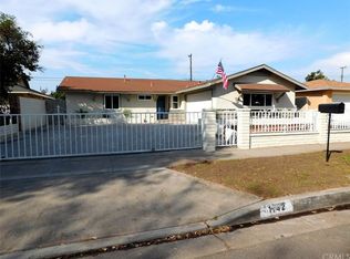 1142 S Nakoma Dr, Santa Ana, CA 92704