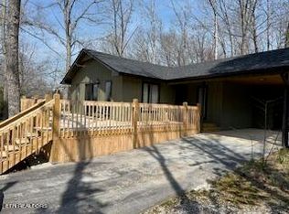 309 Saint George Dr, Crossville, TN 38558