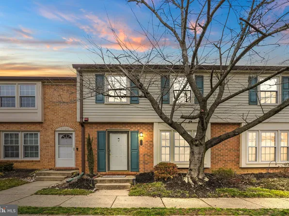 5731 Independence Cir #5731, Alexandria, VA 22312