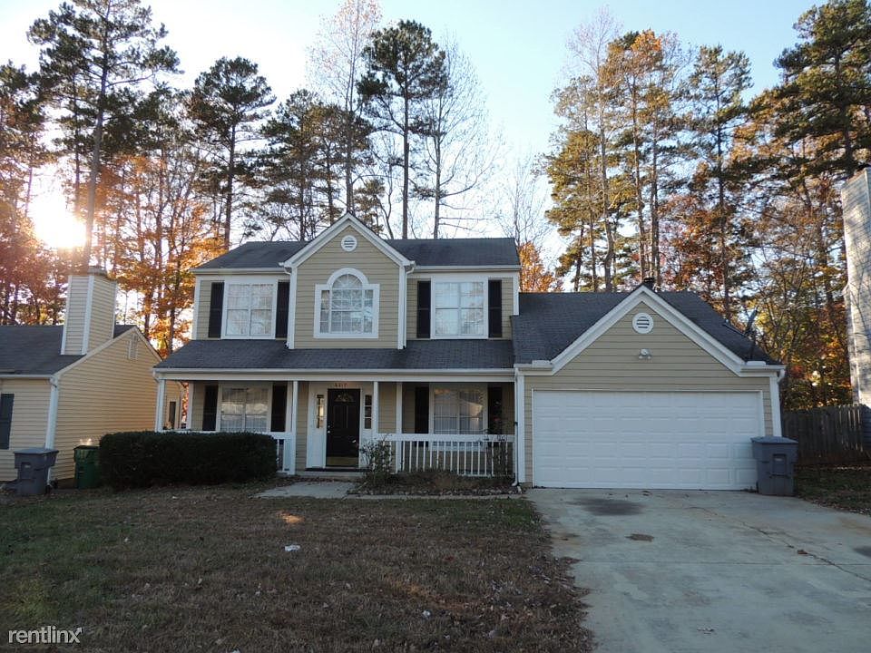 91590543_6017 Black Bear Court_Charlotte_NC_2017-1