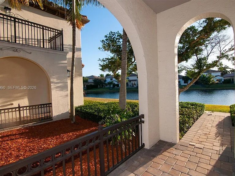 4357 Cascada Cir #4357 — Photo 11
