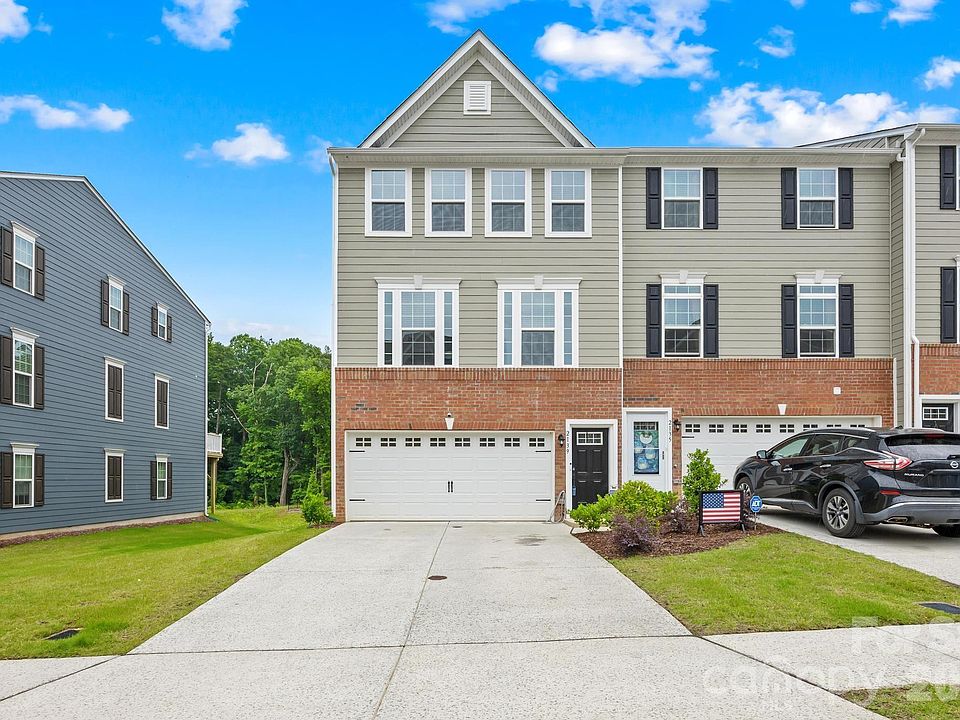 1st image of 2139 Autumn Cyprus Ave