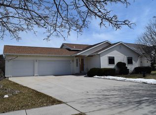 1003 S Park Ave, Fond Du Lac, WI 54935