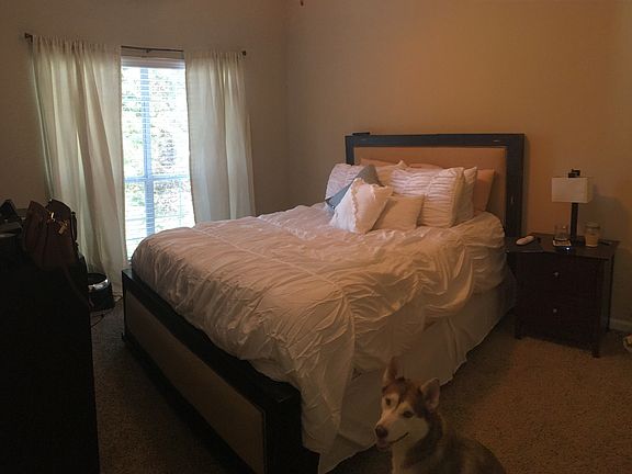 14'7"X11'2" Bedroom