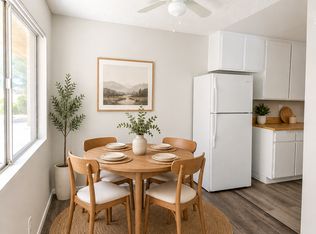 16364 Pebble Beach Dr APT 139, Victorville, CA 92395