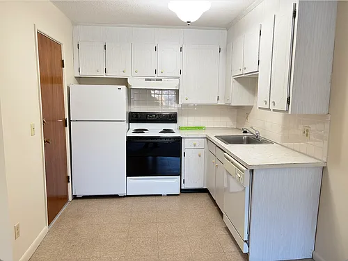 45 Lexington St #89/11 Photo 1