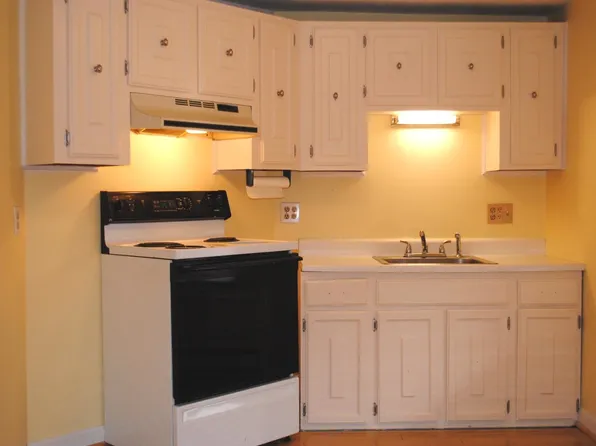 16 Hartness Rd #C, Sutton, MA 01590