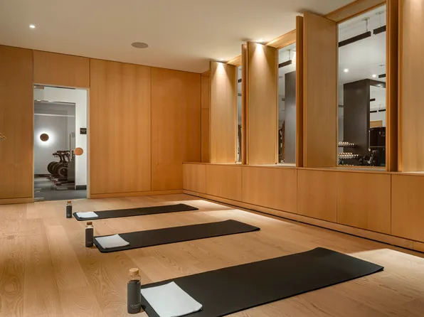 30 Front Street image 33 of 37