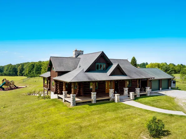 4311 Caro Ln, Kingsley, MI 49649