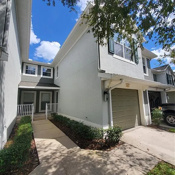 2215 Kings Palace Dr — Photo 2