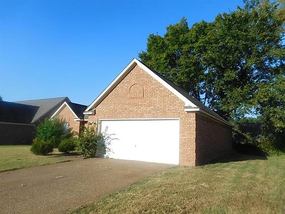 2nd image of 4347 Cleopatra Dr