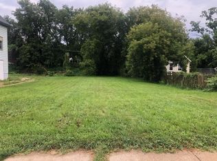 1123 Marquette St, Racine, WI 53404