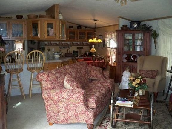 2nd image of 55 Willow Dr