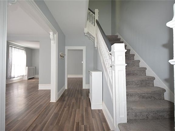 4th image of 41 N Main St