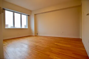 Rented by Safdie Realty Group