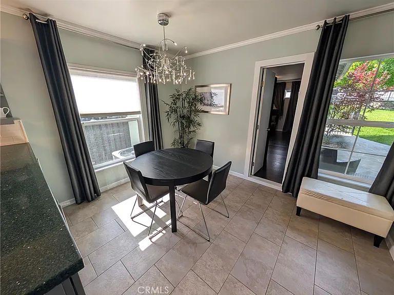 2828 Henrietta Ave — Photo 48