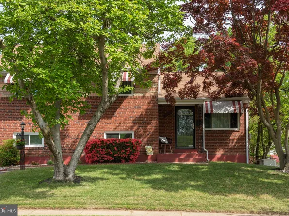 6404 Rolling Ridge Dr, Capitol Heights, MD 20743