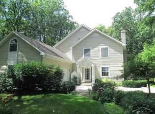 2890 Weigl Rd, Saginaw, MI 48609