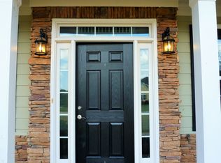 44 Lake Zachary Dr, Newnan, GA 30265