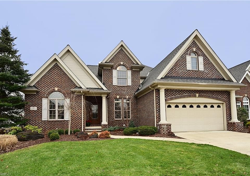 1st image of 582 Masters Ln