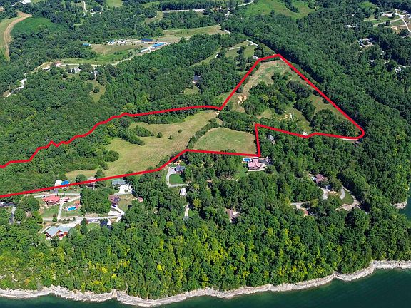 3rd image of 1245 Bridge Hollow Rd