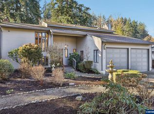 928 Barger St, Silverton, OR 97381