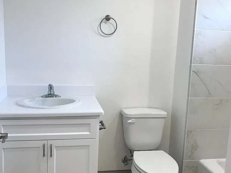366 Van Buren St #5 — Photo 3