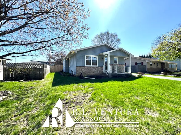 3333 Kennsington Square Rd, Sturtevant, WI 53177