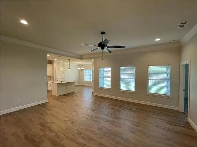 7369 Wildflower Way — Photo 2