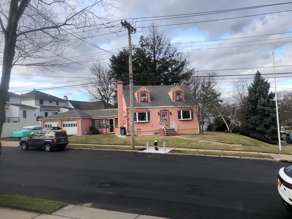 2nd image of 27 Daleham St