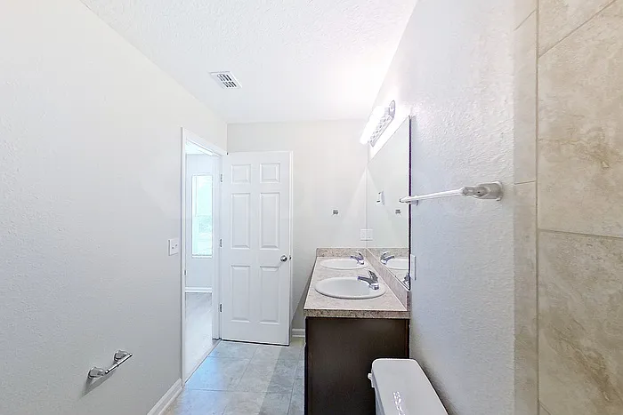 1303 Mull St — Photo 12