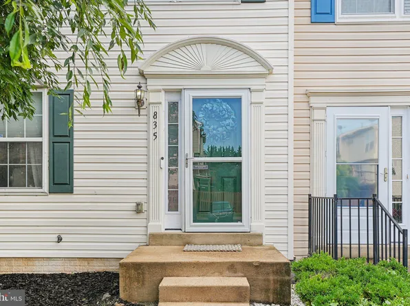835 Vanderbilt Ter, Leesburg, VA 20175