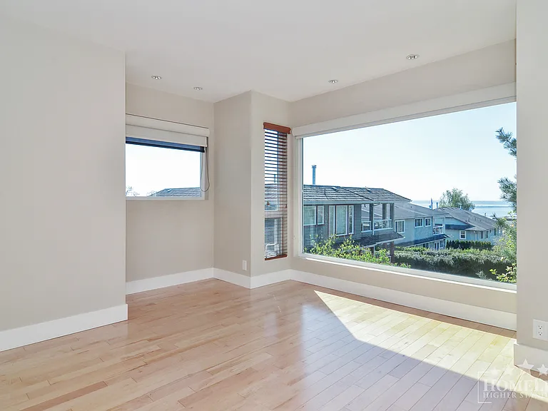 15728 Buena Vista Ave #HOUSE — Photo 11