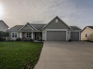 2217 W Barley Way, Appleton, WI 54913