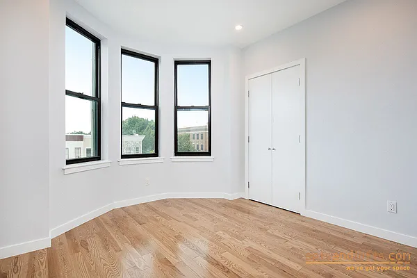 Rented by Miron Realty Group | media 4