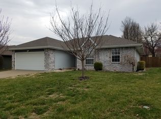 2307 W Deerfield St, Springfield, MO 65807