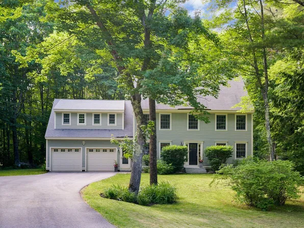 27 Homestead Lane, Cumberland, ME 04021
