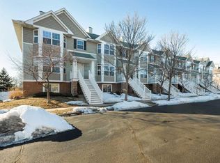 2767 Arona St, Roseville, MN 55113
