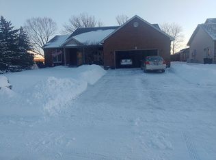 1931 Hogan Dr, Findlay, OH 45840