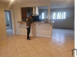 6655 Orange Ave, Long Beach, CA 90805