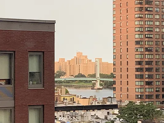 Sold by Manhattan Boutique Real Estate | media 22