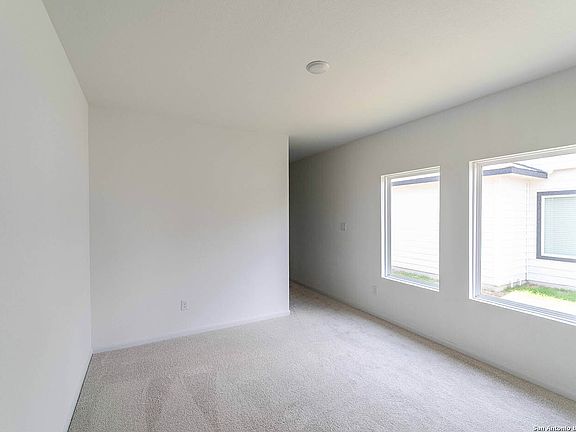 4th image of 9018 Chili Bowl St.
