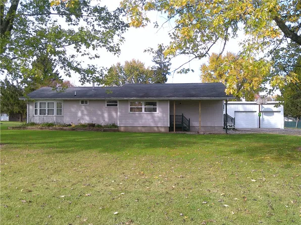 8625 Horseshoe Bend Rd, Ludlow Falls, OH 45339